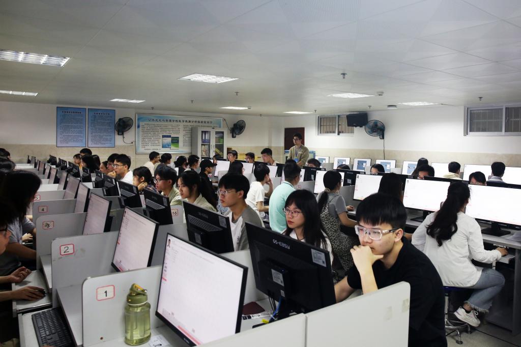 bw必威西汉姆联